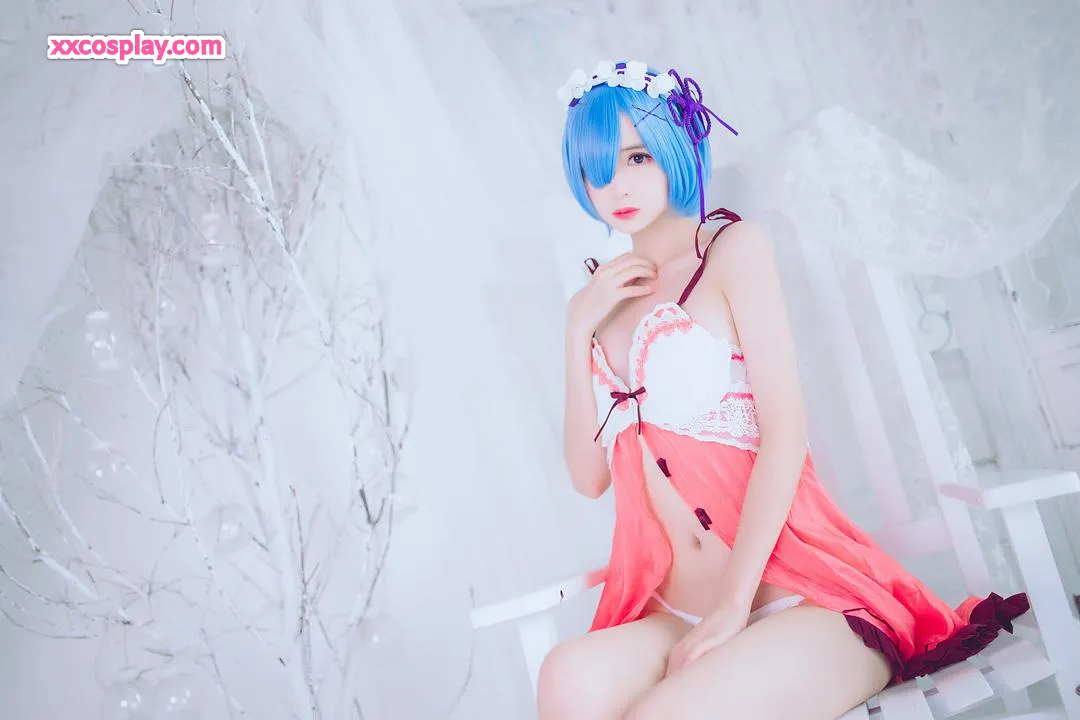 FengMaoSS: Rem (Re:Zero) Cosplay